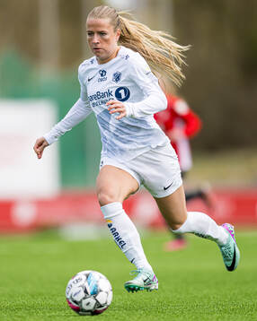 Monica Nedgård Isaksen of Stabæk