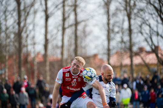 Sandvikens James Joseph Kirby och Östers Sebastian Hedlund