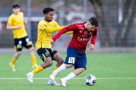 Elfsborgs Mahamed Cabdala Saalim och Örgrytes David Dilmec