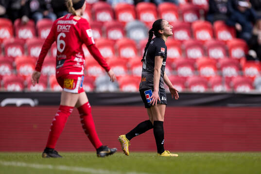 Växjö DFFs Nesrin Akgun deppar