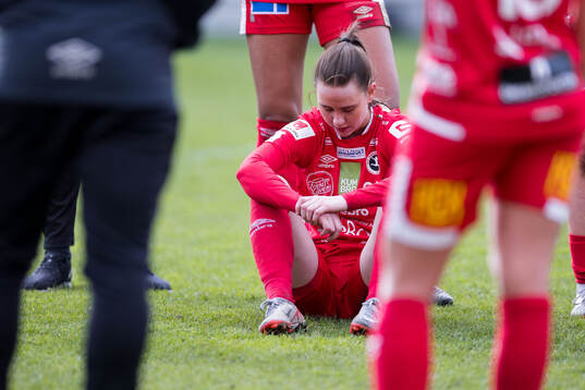 KIF Örebros Katla Maria Thordardottir deppar