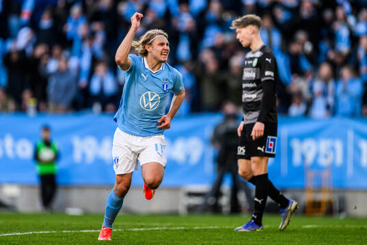 Malmö FFs Sebastian Nanasi jublar
