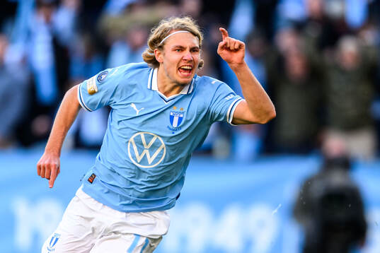 Malmö FFs Sebastian Nanasi jublar