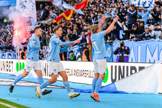 Malmö FFs Gabriel Busanello, Erik Botheim och Sebastian