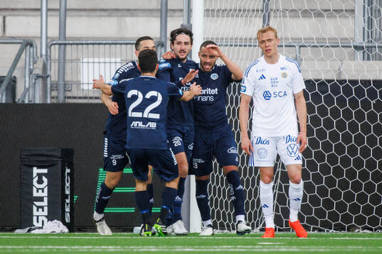 Bläddra bland fler bilder av Fotboll, Superettan, Utsikten - GIF Sundsvall