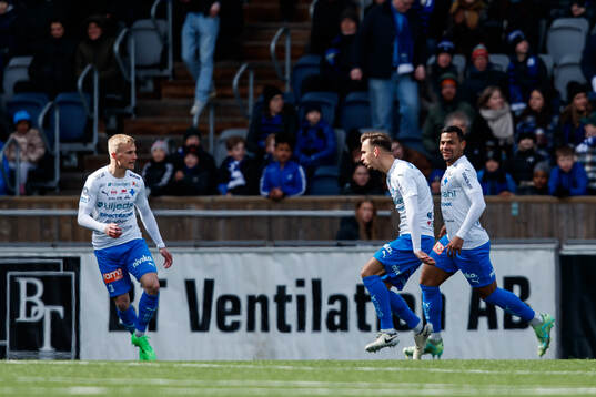Värnamos Ajdin Zeljkovic jublar