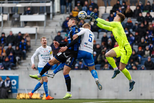 Sirius Yousef Salech och Värnamos Victor Larsson och