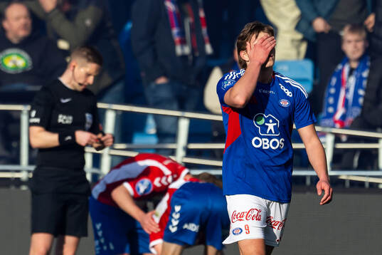 Mees Rijks of Vålerenga looks dejected
