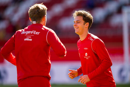 Felix Horn Myhre of Brann warms up