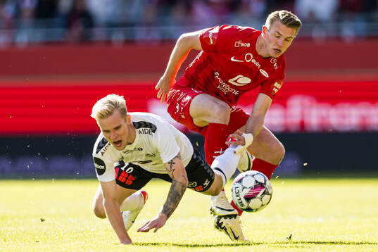 Mikael Norø Ingebrigtsen of Odd and Emil Kornvig of Brann