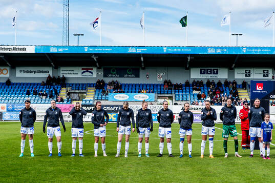 Trelleborgs spelare ställer upp på Vångavallen