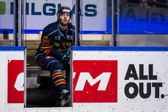 Djurgårdens Wiktor Nilsson i utvisningsbåset
