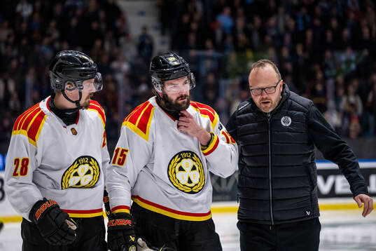 Brynäs Simon Bertilsson och Johannes Kinnvall