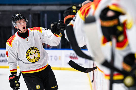 Brynäs Theo Lindstein jublar