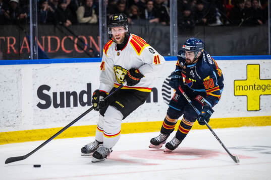Brynäs Greg Scott och Djurgårdens Kevin Karlsson