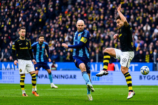 Djurgårdens Marcus Danielson och AIKs Sotirios