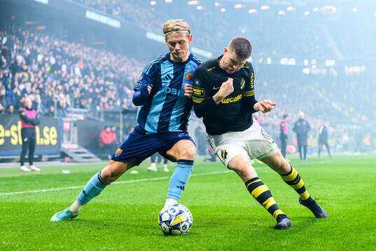 Djurgårdens Tobias Gulliksen och AIKs Mads Døhr Thychosen