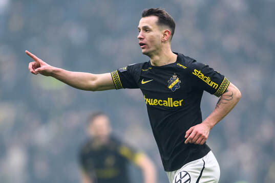 AIKs Bersant Celina jublar