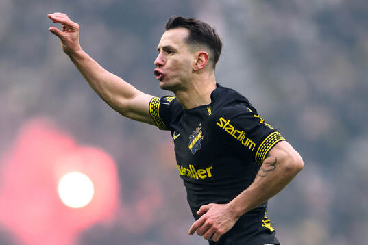 AIKs Bersant Celina jublar