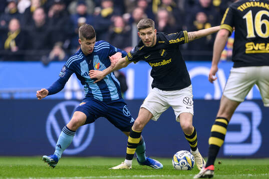 Djurgårdens Samuel Dahl och AIKs Anton Salétros