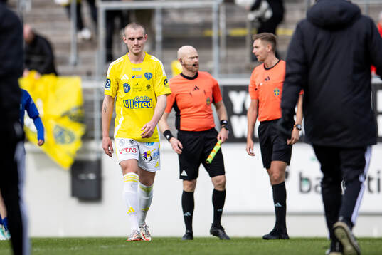 Falkenbergs Nils Bertilsson deppar