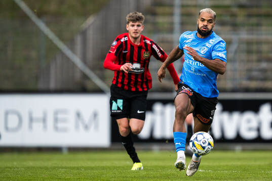 Brommapojkarnas Frederik Christensen  och Halmstads Phil