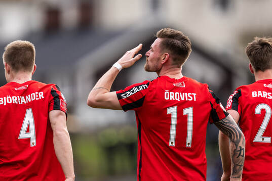 Brommapojkarnas Rasmus Örqvist jublar