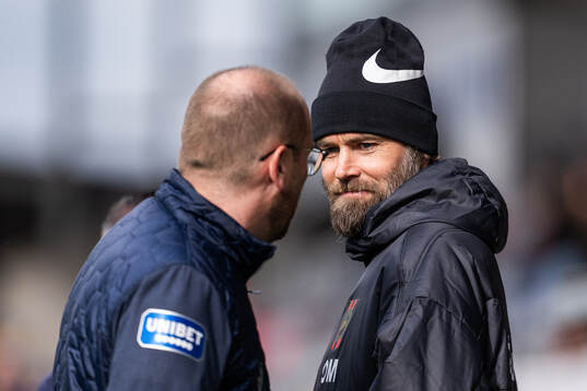 Halmstads tränare Magnus Haglund och Brommapojkarnas