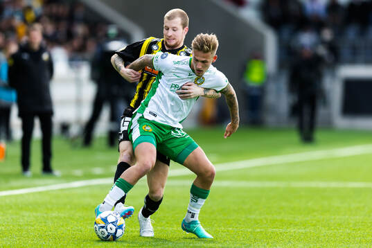 Häckens Simon Gustafson och Hammarbys Fredrik Hammar