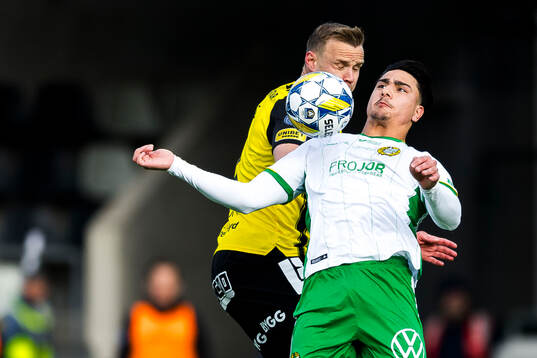 Hammarbys Jusef Erabi och Häckens Marius Lode