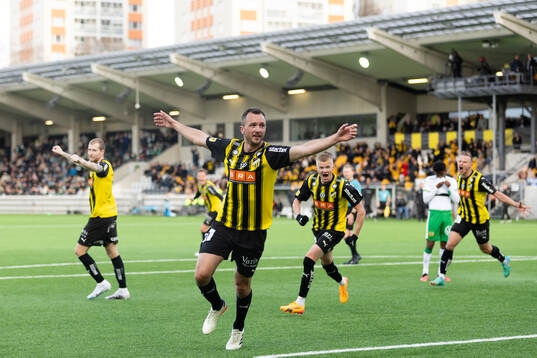 Häckens Even Hovland jublar