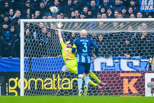 Djurgårdens Jacob Widell Zetterström och AIKs Anton