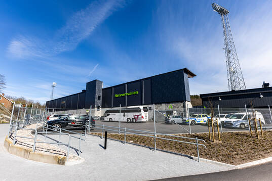 Utanför arenan