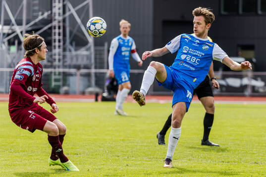 Gefles Sebastian Friman och IK Oddevolds Gustav Forssell