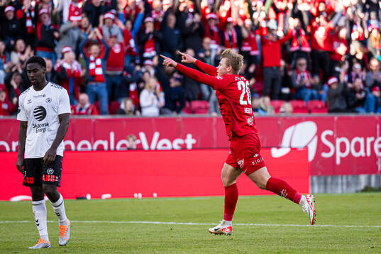Aune Heggebø of Brann celebrates