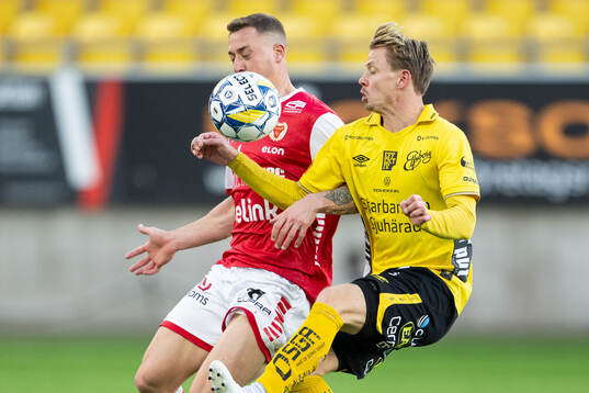 Kalmars Alexander Gersbach och Elfsborgs Simon Hedlund