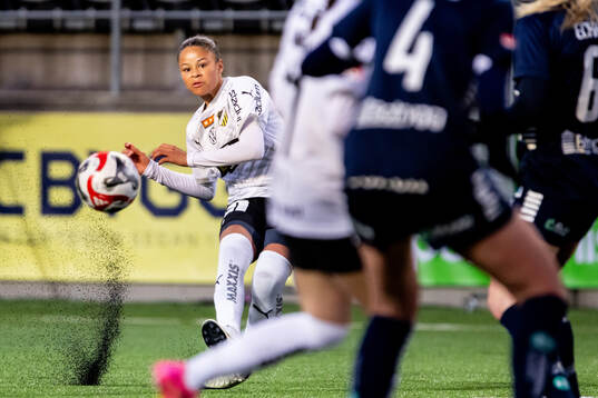 Häckens Felicia Schröder