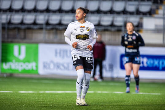 Häckens Felicia Schröder