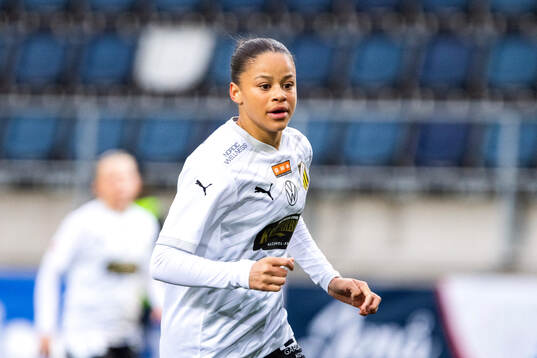 Häckens Felicia Schröder