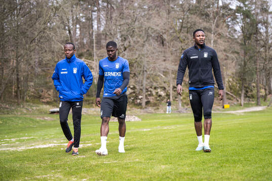 IFK Göteborgs Malick Junior Yalcouye, Abundance Salaou och