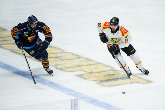 Djurgårdens Linus Eriksson och Brynäs Jack Kopacka