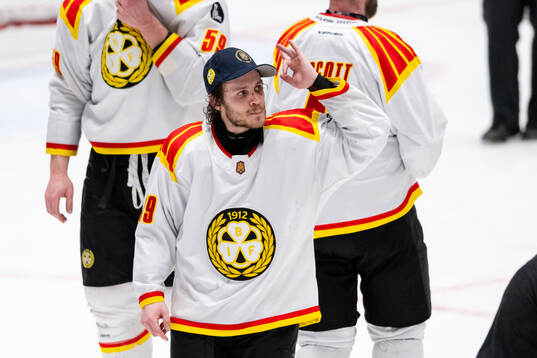 Brynäs Tyler Kelleher jublar