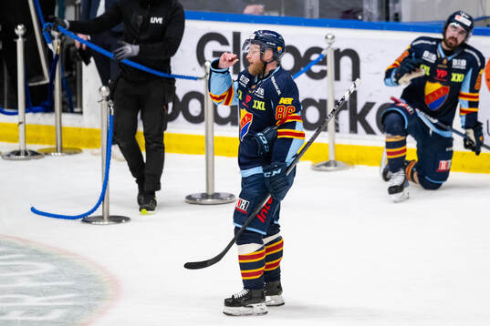 Djurgårdens Linus Klasen deppar