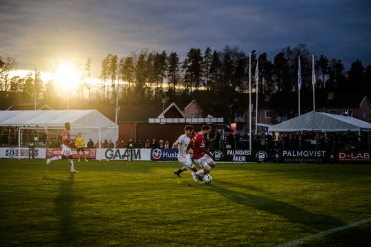 Helsingborgs Wilhelm Loeper och Degerfors Abdelkarim Mammar
