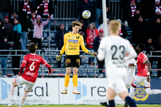 Degerfors målvakt Wille Jakobsson