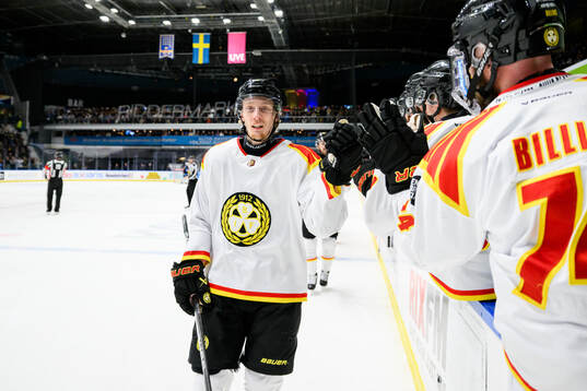 Brynäs Oliver Tärnström jublar