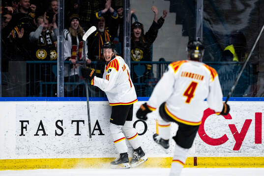 Brynäs Oliver Tärnström jublar