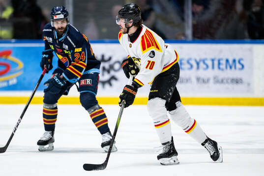 Djurgårdens Ludvig Rensfeldt och Brynäs Miks Indrasis