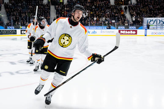 Brynäs Theo Lindstein jublar