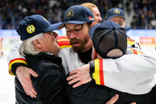 Brynäs Anton Rödin jublar